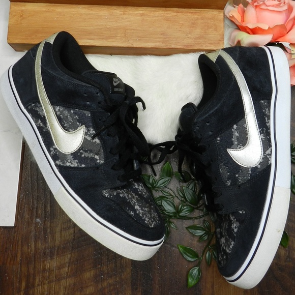 Nike Other - RARE Nike SB Dunk Low LR Black Camo Mens 12